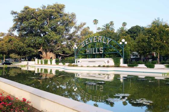 Вывеска Beverly Hills в Лос-Анджелесе в Америке