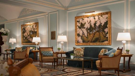 Зона отдыха в отеле Four Seasons в Санкт-Петербурге